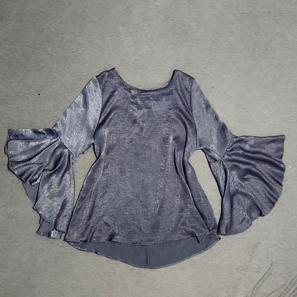 Bobeau Brand Flowy Silver Gray 3/4-Length Bell-Sleeve Blouse Tunic Top Shirt - Picture 3 of 12